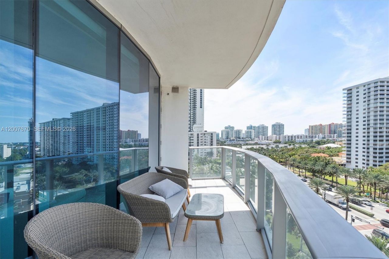 17475 Collins Ave , Unit 504, Sunny Isles Beach, FL 33160 Photo