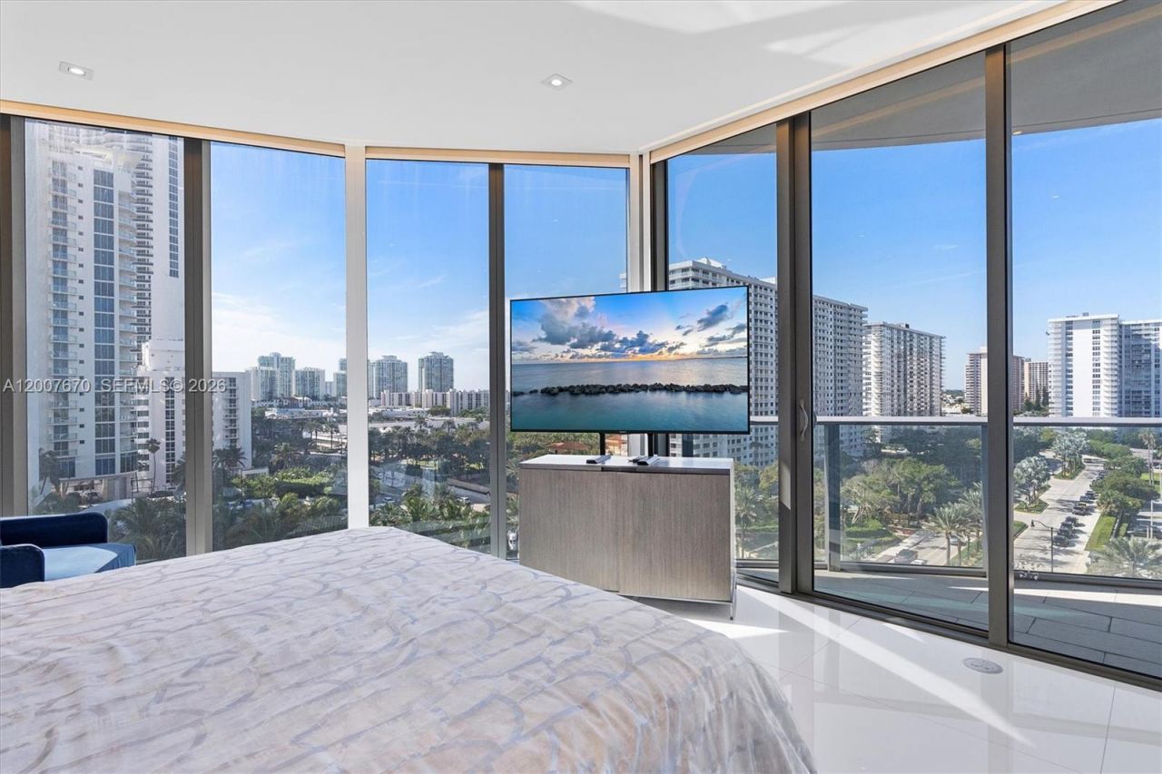 17475 Collins Ave , Unit 504, Sunny Isles Beach, FL 33160 Photo