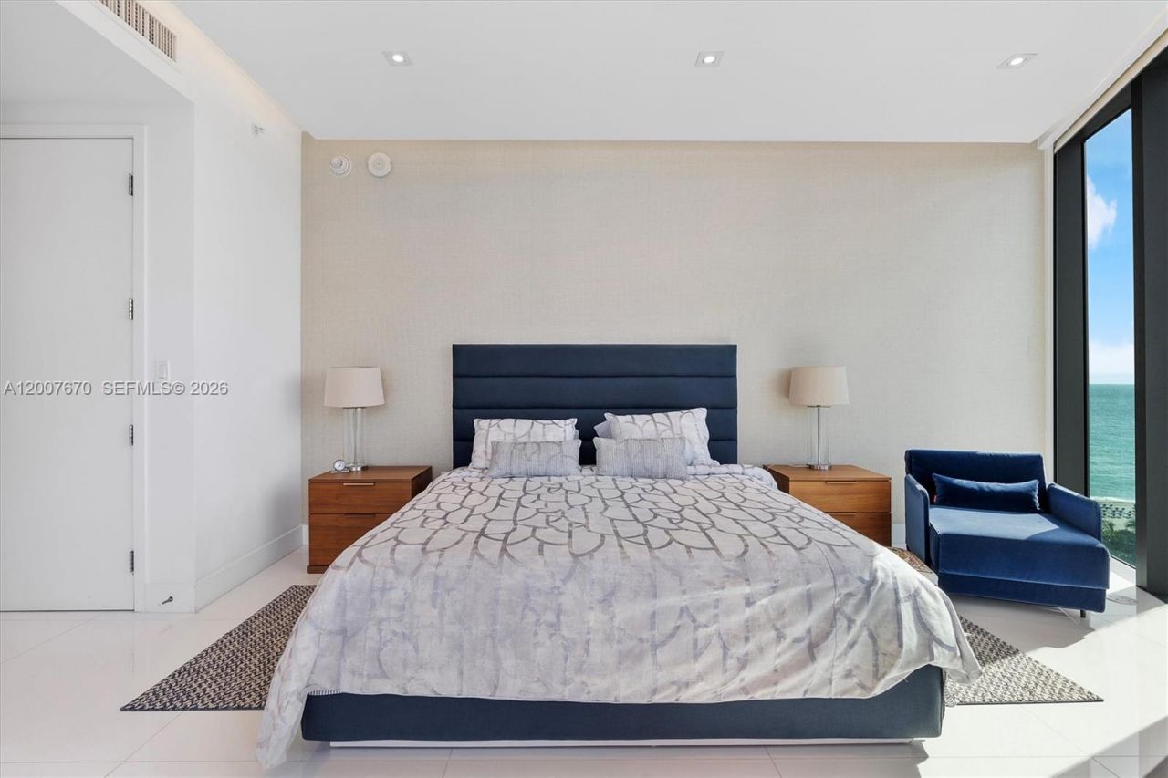17475 Collins Ave , Unit 504, Sunny Isles Beach, FL 33160 Photo