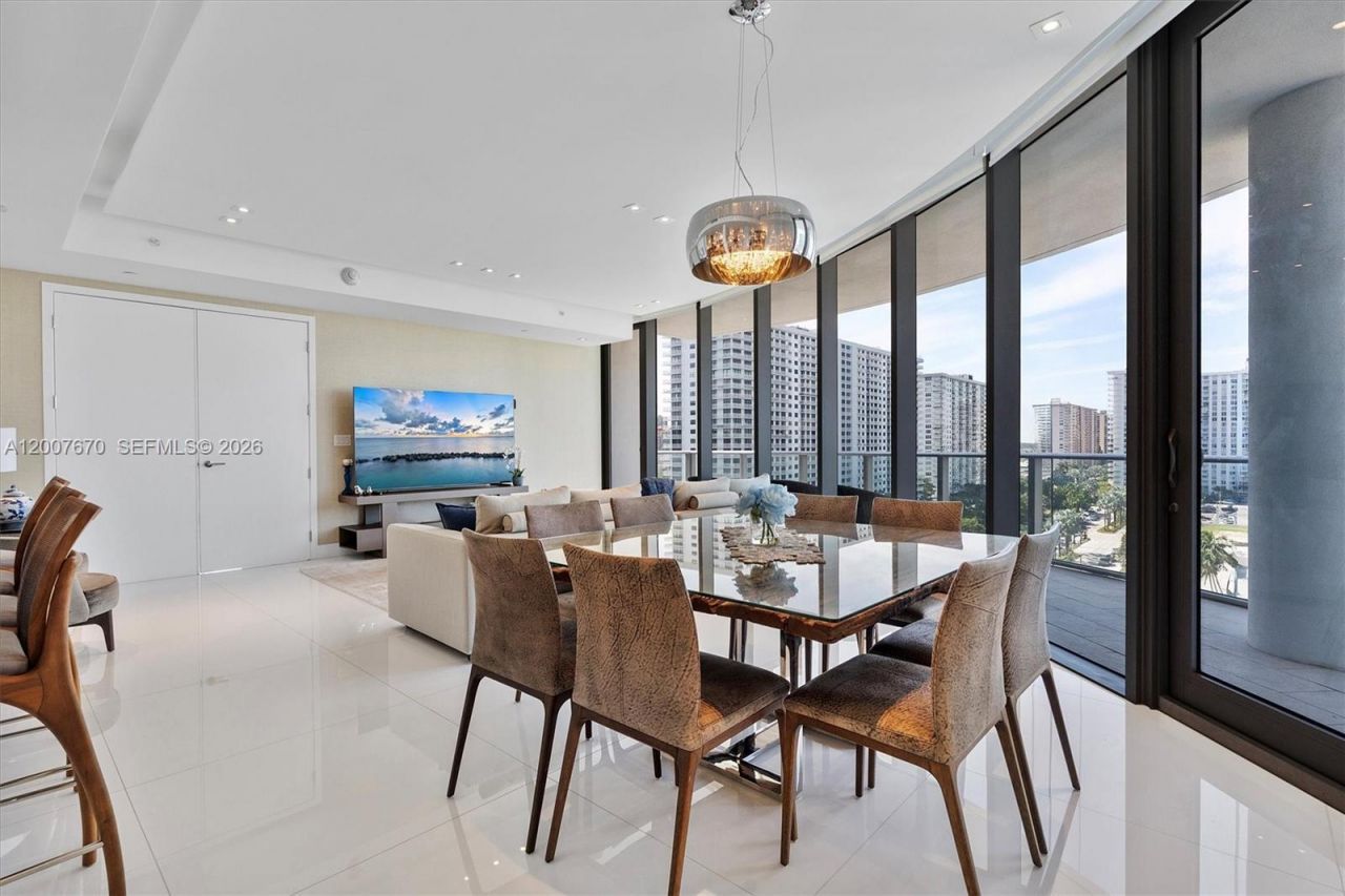 17475 Collins Ave , Unit 504, Sunny Isles Beach, FL 33160 Photo
