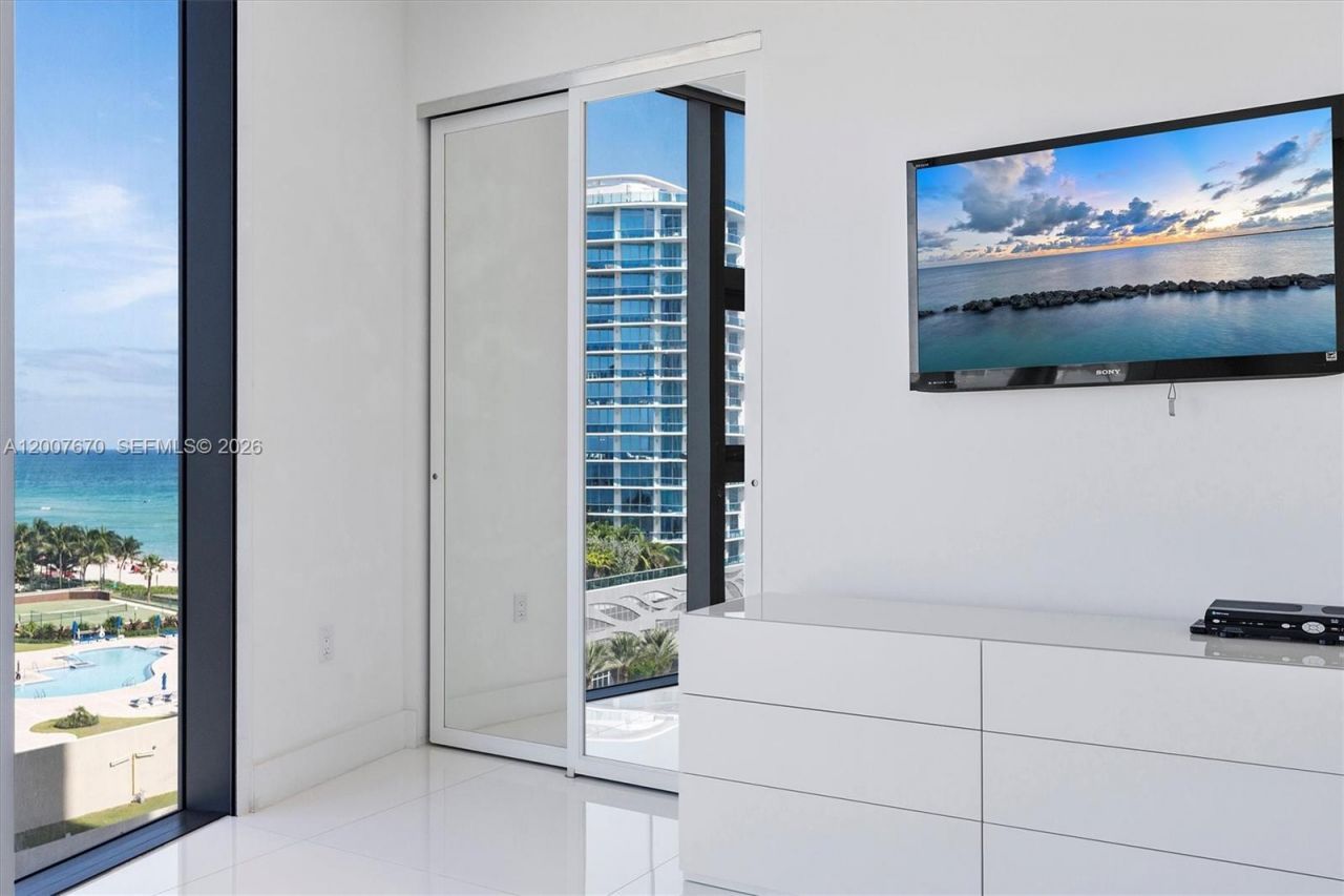 17475 Collins Ave , Unit 504, Sunny Isles Beach, FL 33160 Photo