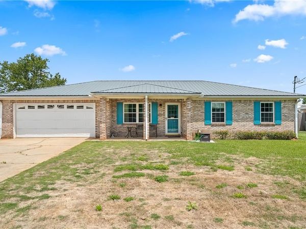 502 W Ariel Avenue, Foley, AL 36535