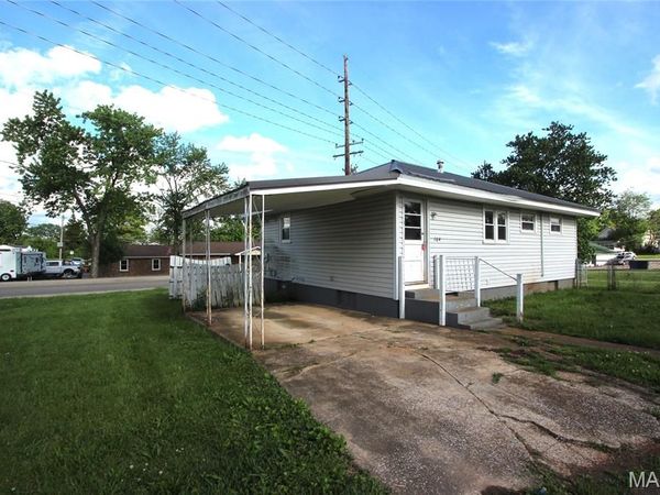 104 N Vandervoot Street , Desloge, MO 63601