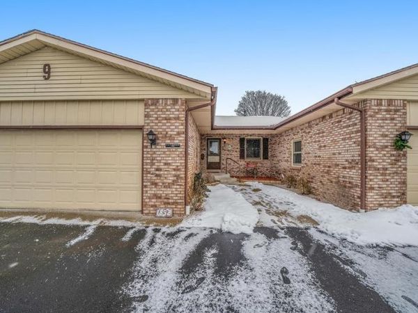 1852 Elizabeth Lane, Unit 77, Jenison, MI 49428