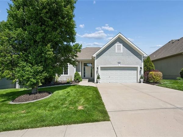 11005 N Cosby Avenue, Kansas City, MO 64154