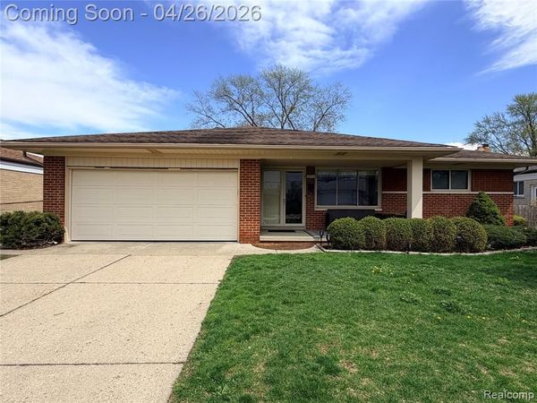 35774 Annette Drive, Sterling Heights, MI 48310