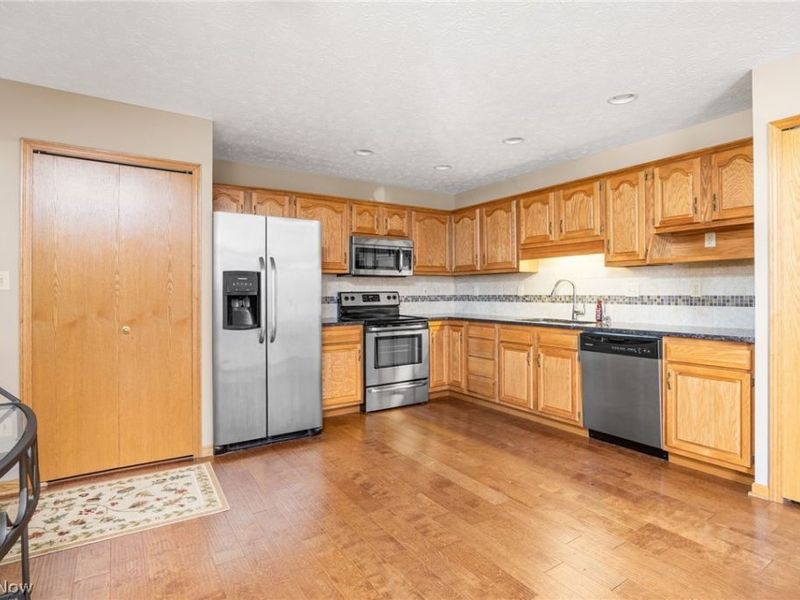 8746 Northstar Circle, Seville, OH 44273 Photo 8