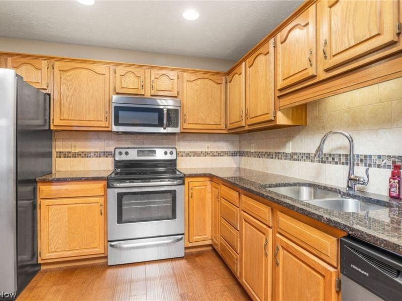 8746 Northstar Circle, Seville, OH 44273 Photo 9