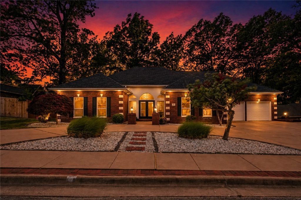 3 David Drive Bentonville, AR 72712