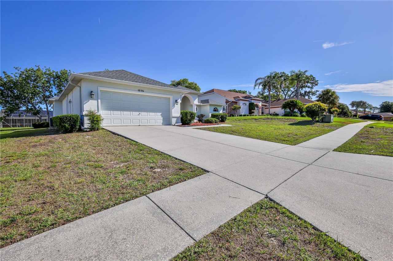 10351 Locker Drive , Spring Hill, FL 34608 Photo