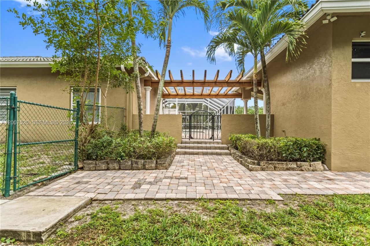 12343 NW 19th St , Plantation, FL 33323 Photo