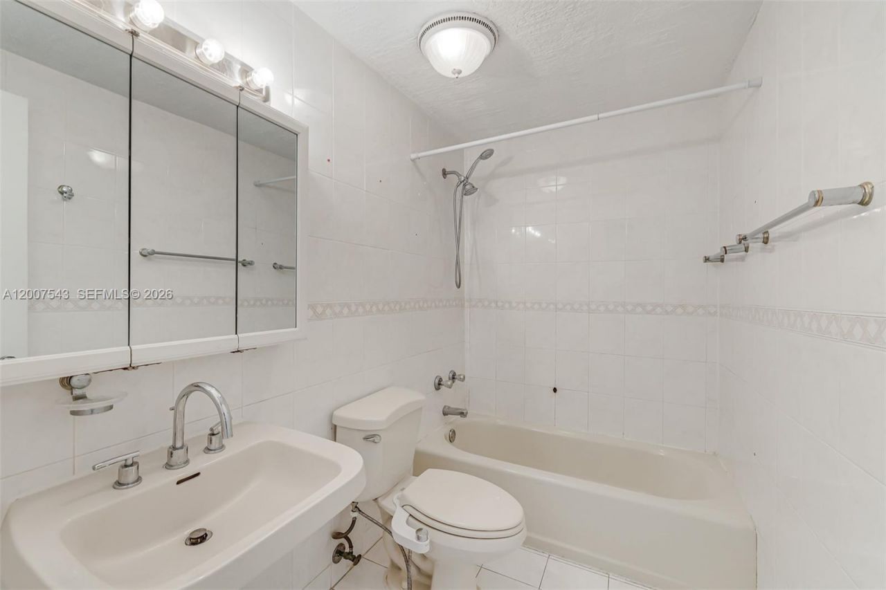 9610 SW 16th St, Miami, FL 33165 Photo