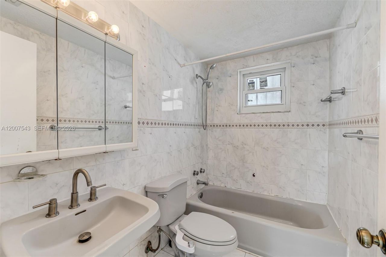 9610 SW 16th St, Miami, FL 33165 Photo