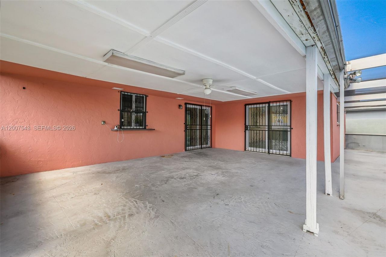 9610 SW 16th St, Miami, FL 33165 Photo