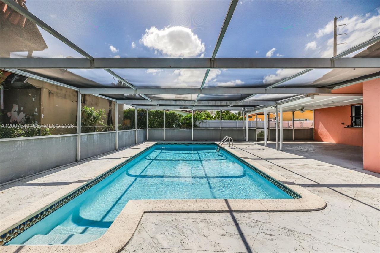 9610 SW 16th St, Miami, FL 33165 Photo