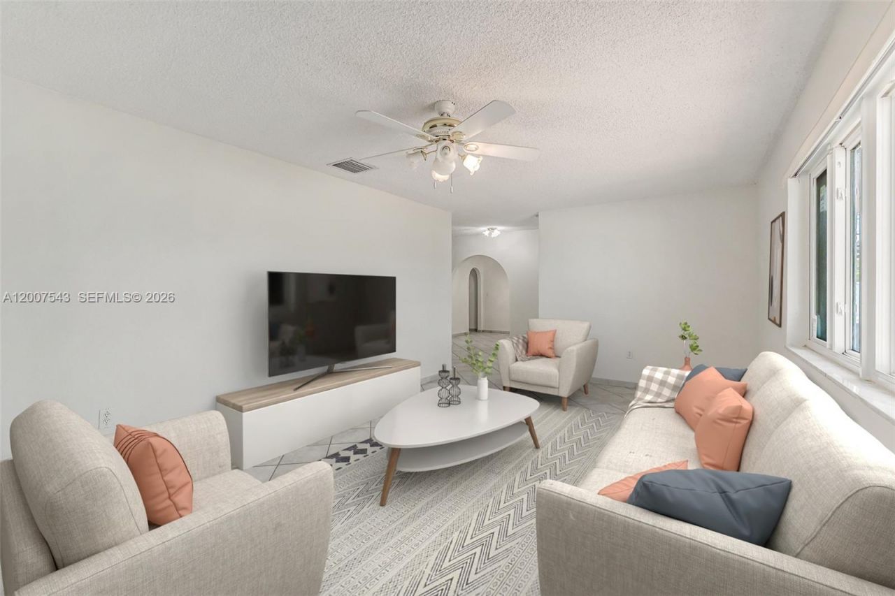 9610 SW 16th St, Miami, FL 33165 Photo