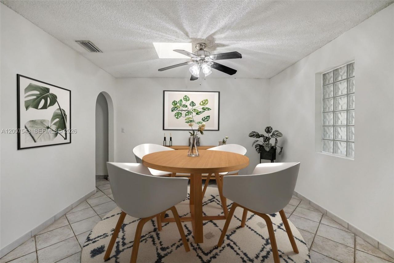 9610 SW 16th St, Miami, FL 33165 Photo