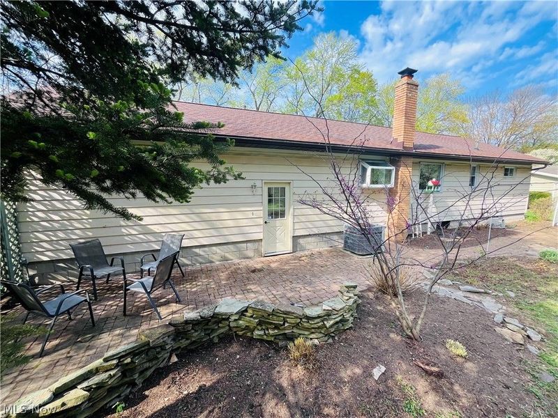 211 Square Drive, Madison, OH 44057 Photo 10