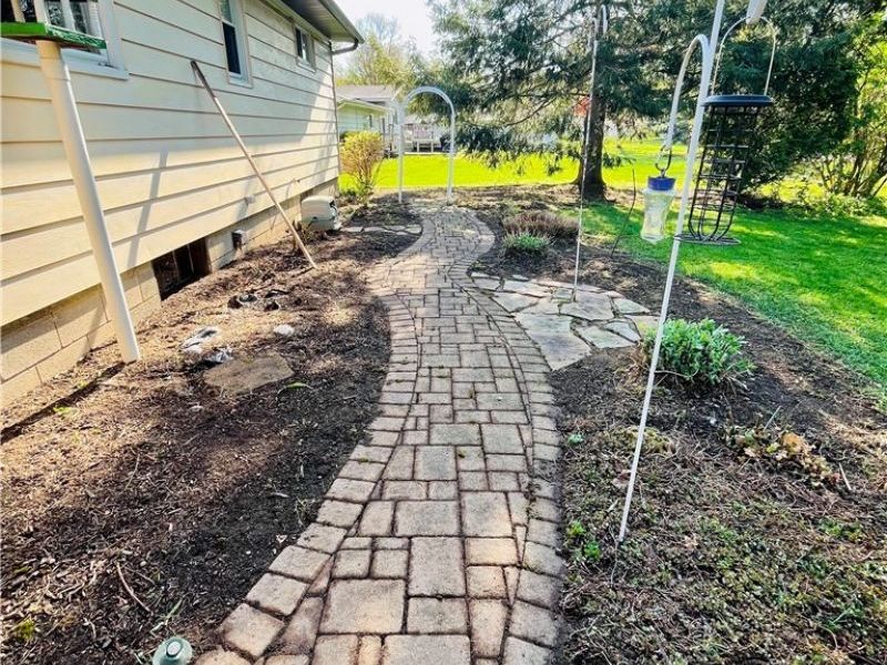 211 Square Drive, Madison, OH 44057 Photo 13