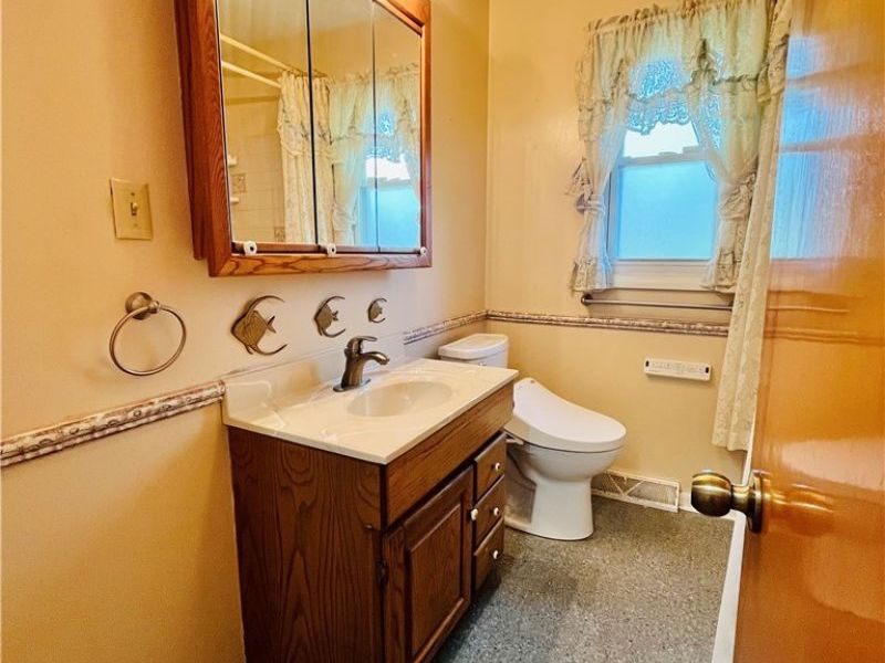 211 Square Drive, Madison, OH 44057 Photo 29