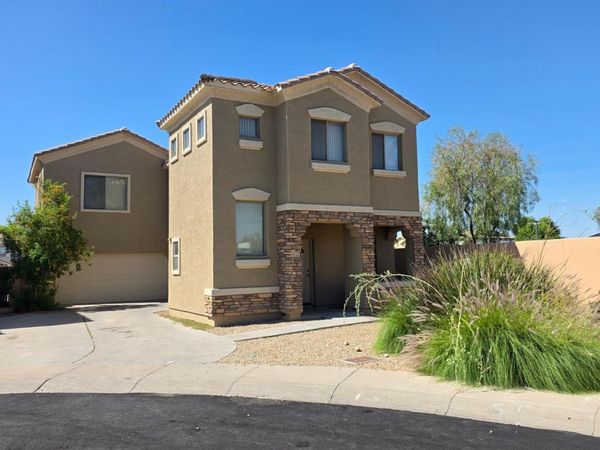 6621 W Shaw Butte Drive, Glendale, AZ 85304