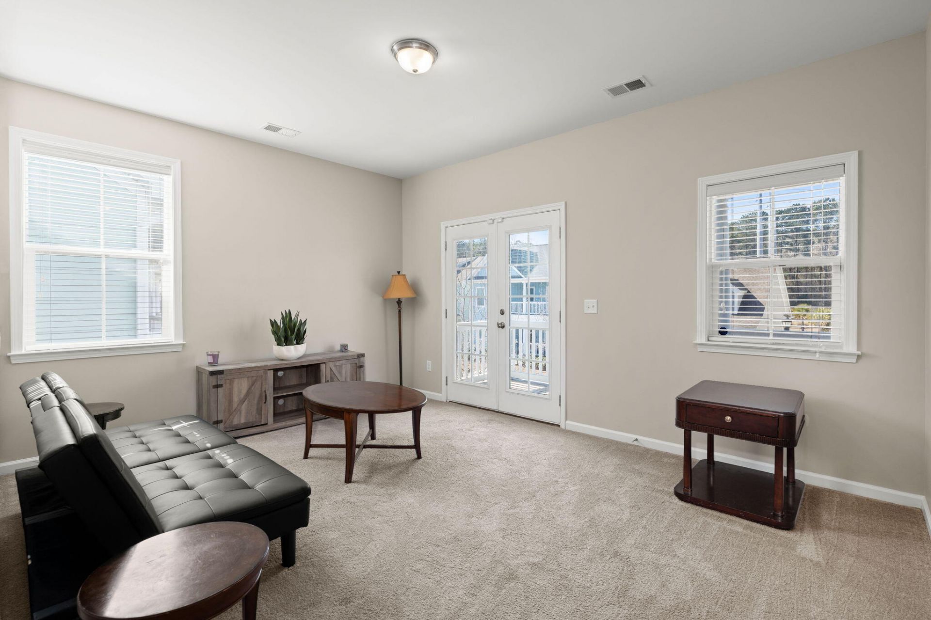 1044 Oak Bluff Avenue Photo 29