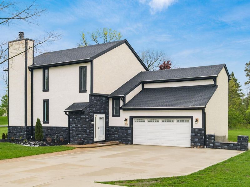 8119 Glencree Place, Dublin, OH 43016 Photo 2