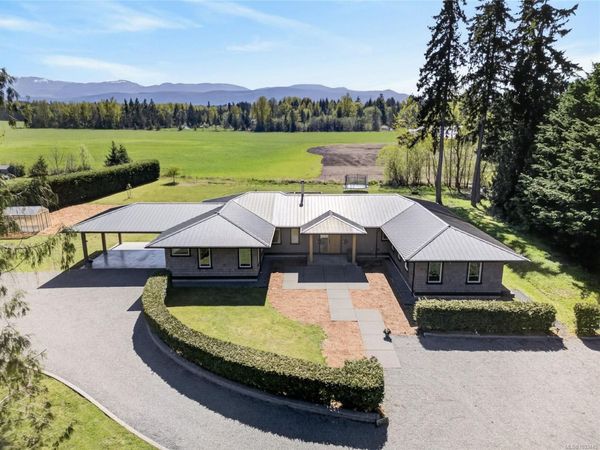 4287,4289 Marsden Rd , Courtenay, BC V9N 9N4