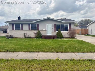 5208 Don Shenk Drive, Swartz Creek, MI 48473