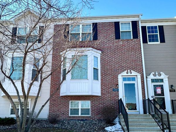 1760 Riverside Drive, Shakopee, MN 55379