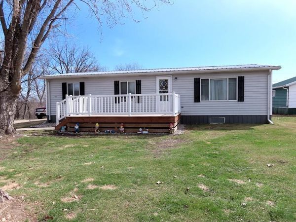 911 Hamilton Avenue NE, Red Lake Falls, MN 56750