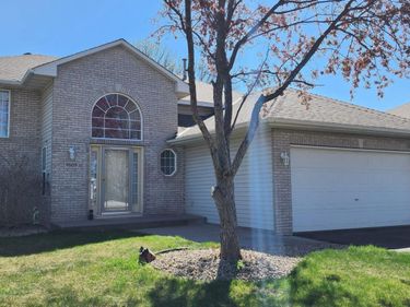 9509 Dogwood Avenue N, Brooklyn Park, MN 55443