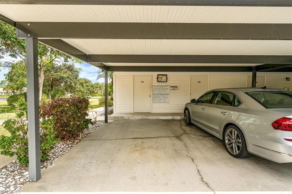 1025 Pine Isle Ln, Unit 1025, Naples, FL 34112 Photo