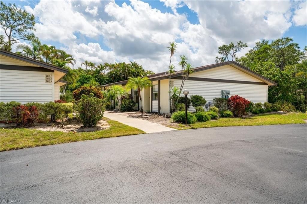 1025 Pine Isle Ln, Unit 1025, Naples, FL 34112 Photo