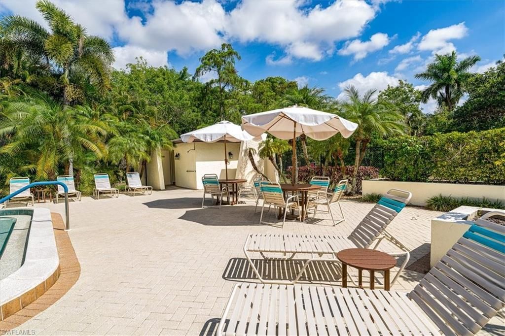 1025 Pine Isle Ln, Unit 1025, Naples, FL 34112 Photo