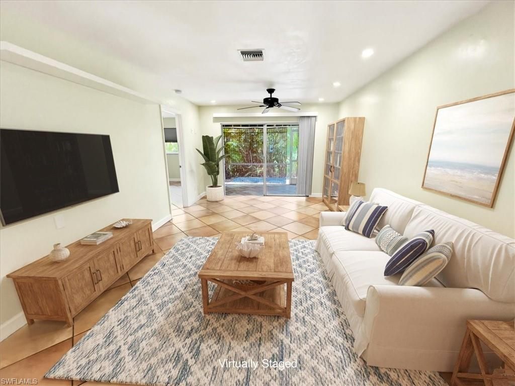 1025 Pine Isle Ln, Unit 1025, Naples, FL 34112 Photo