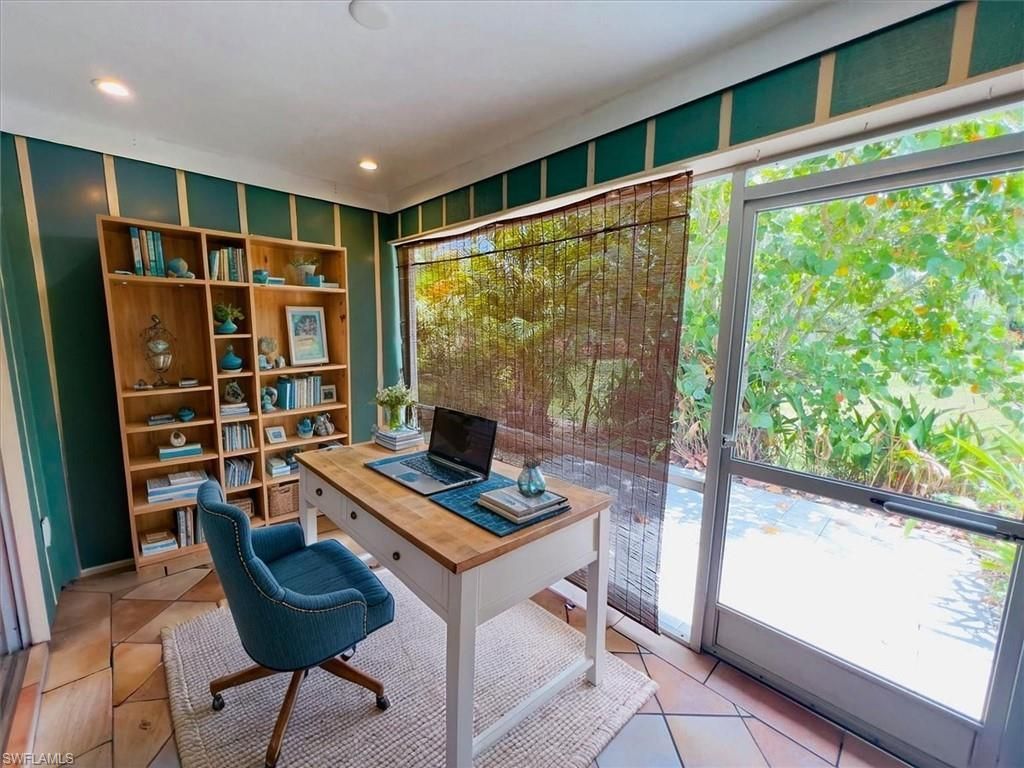 1025 Pine Isle Ln, Unit 1025, Naples, FL 34112 Photo