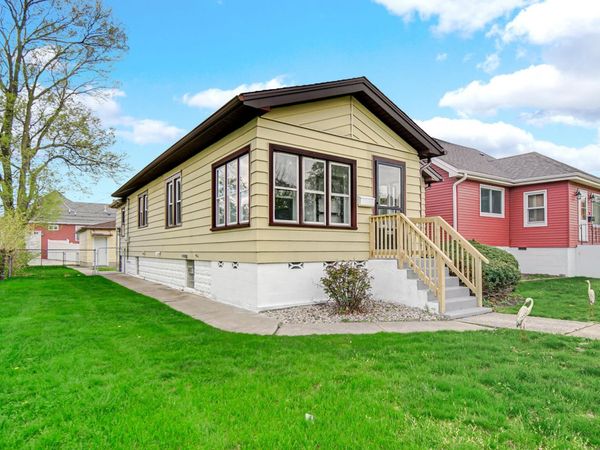 648 Stewart Court , Whiting, IN 46394