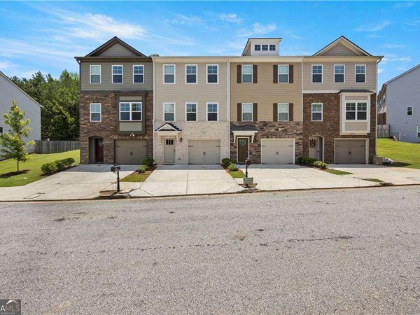 945 Belfry Terrace, Fairburn, GA 30213