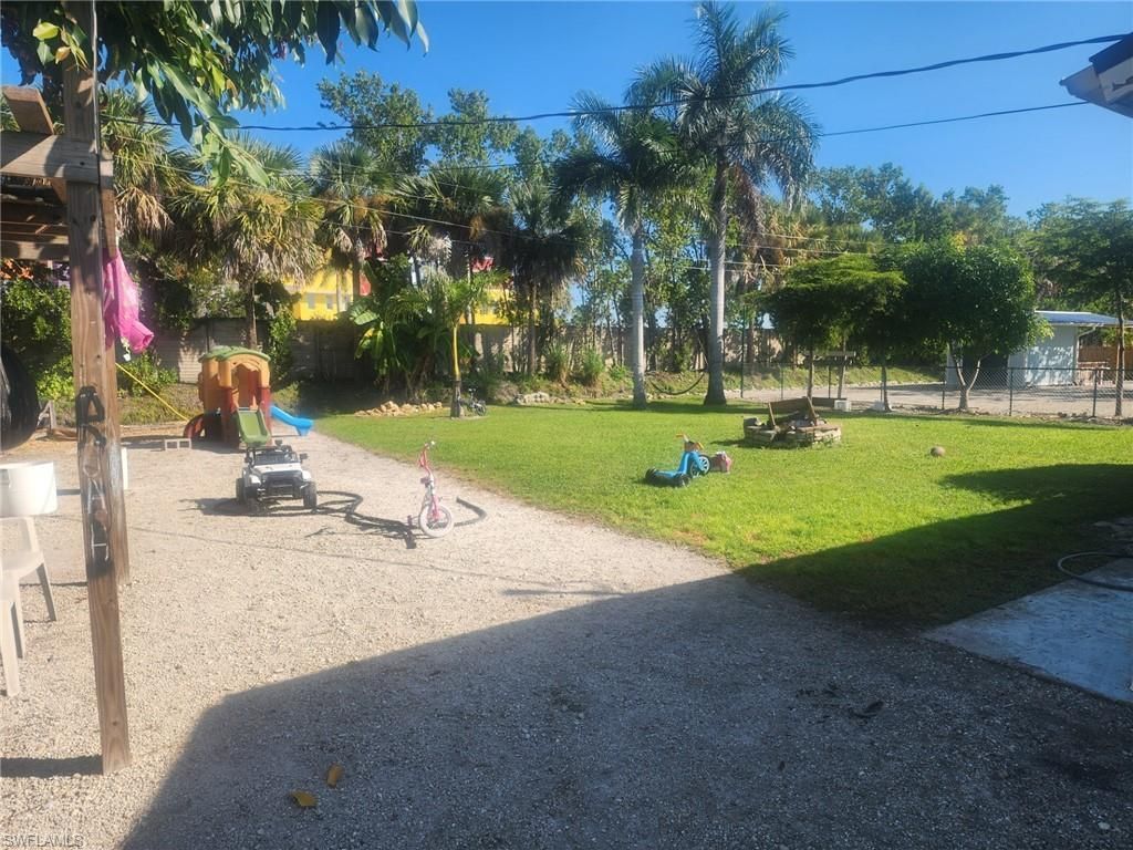 4707 Duera Mae Dr , Fort Myers, FL 33908 Photo