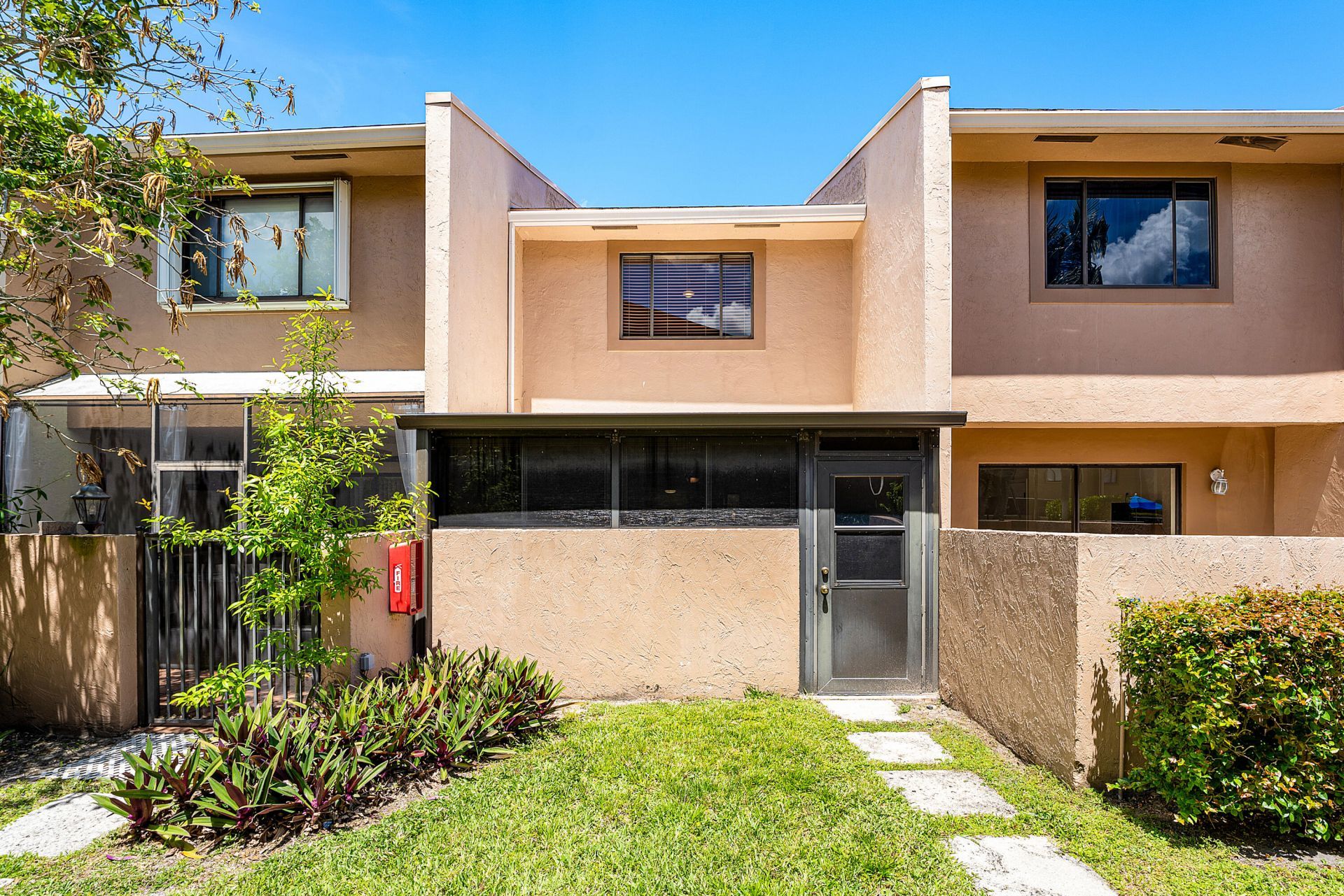139 Sparrow, Unit 4b, Royal Palm Beach, FL 33411 Photo