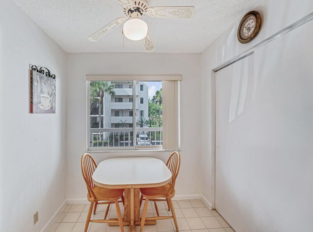 3146 Via, Unit 203, Lake Worth, FL 33467 Photo
