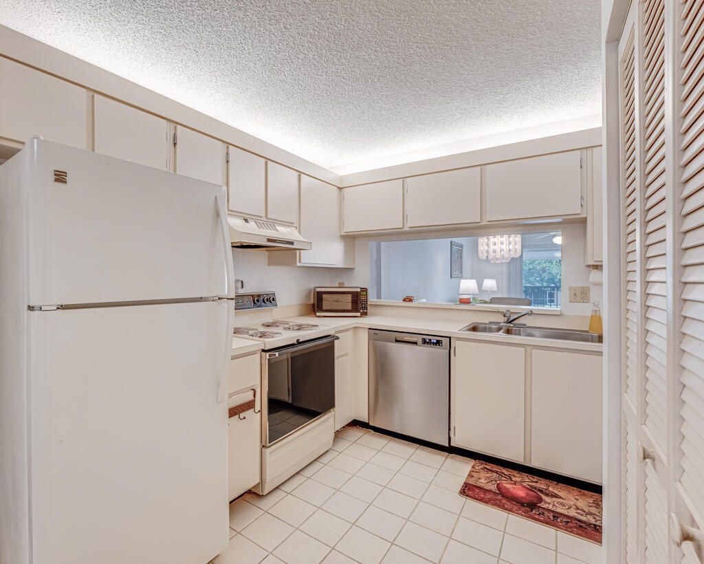 3146 Via, Unit 203, Lake Worth, FL 33467 Photo