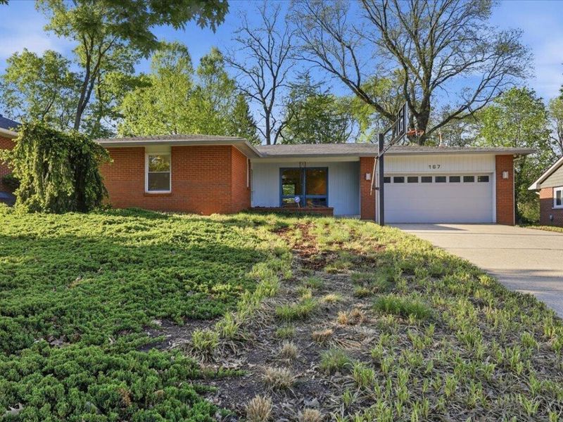 167 Ceramic Drive, Columbus, OH 43214 Photo 1