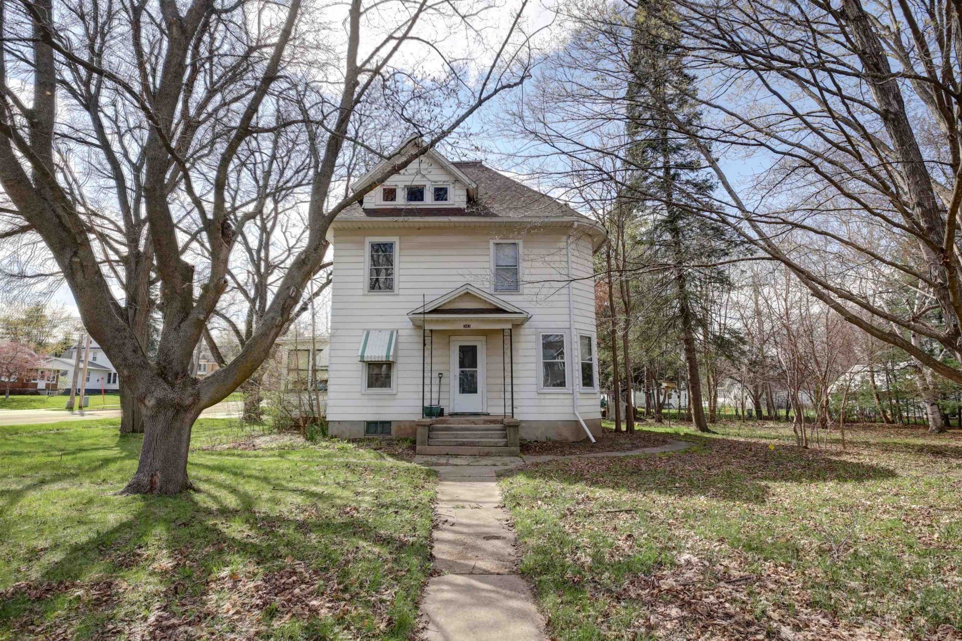 343 Lincoln Avenue, Rio, WI 53960 Main Photo