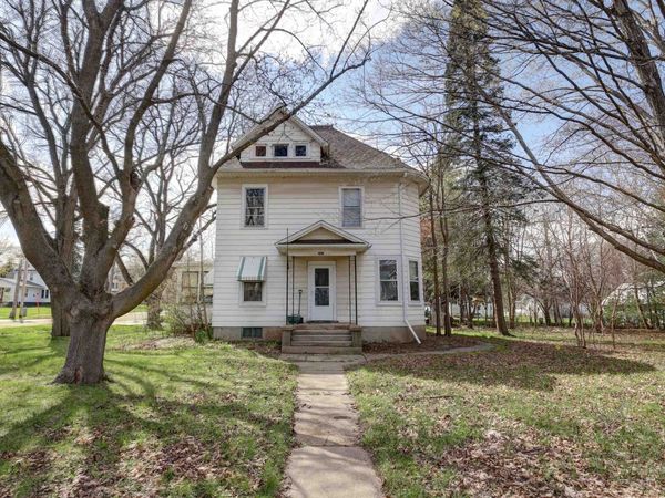 343 Lincoln Avenue, Rio, WI 53960