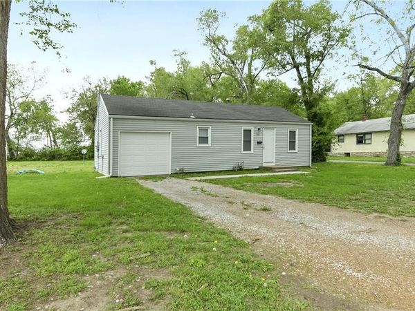 7806 E 86TH Street, Raytown, MO 64138