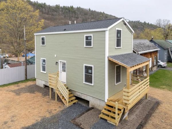 29 National Street, Windsor, VT 05089