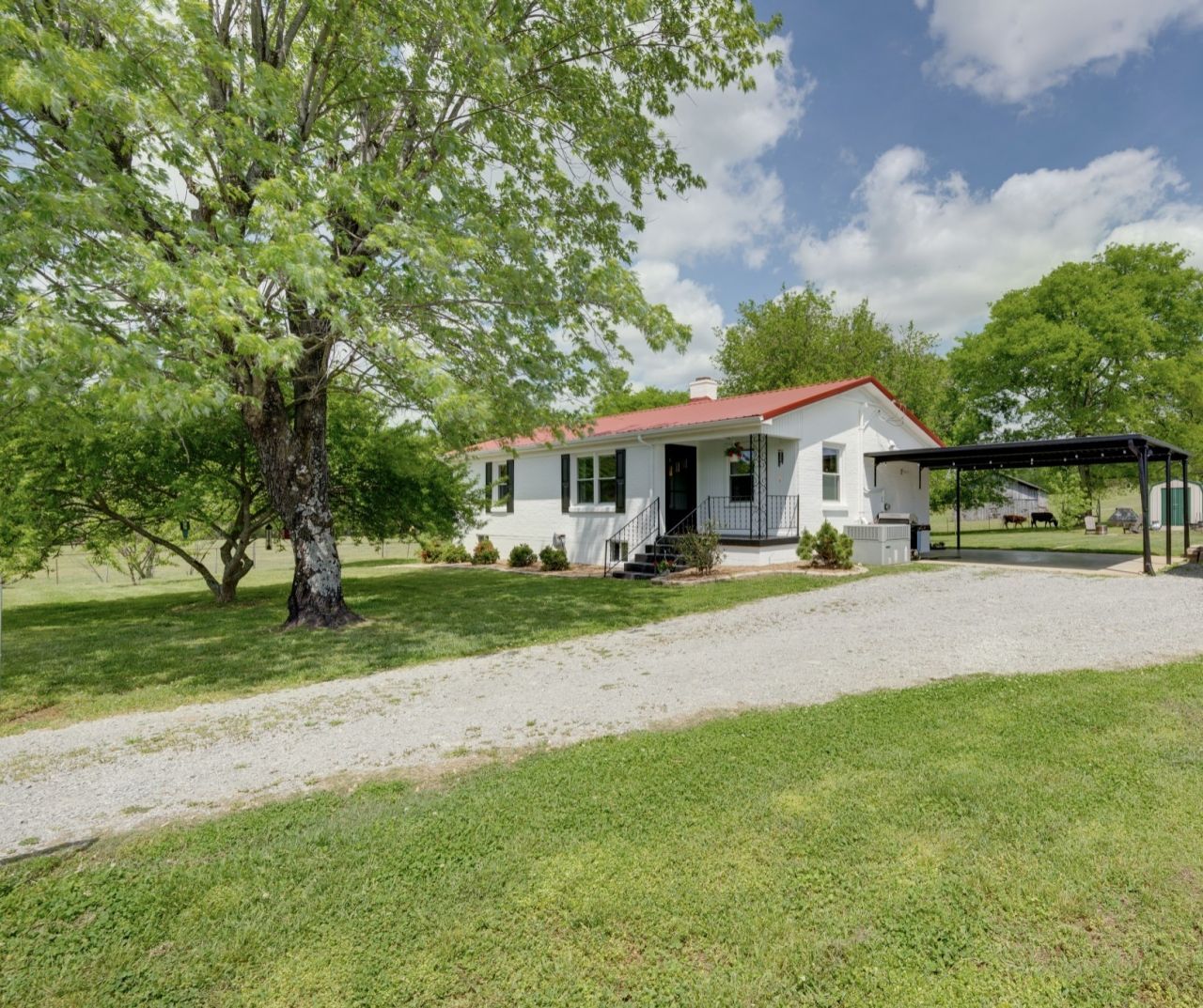 1588 New Highway 7, Columbia, TN 38401 Main Photo
