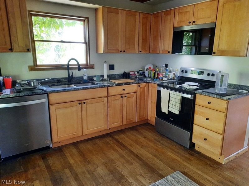 66177 WINTERGREEN Road, Lore City, OH 43755 Photo 2